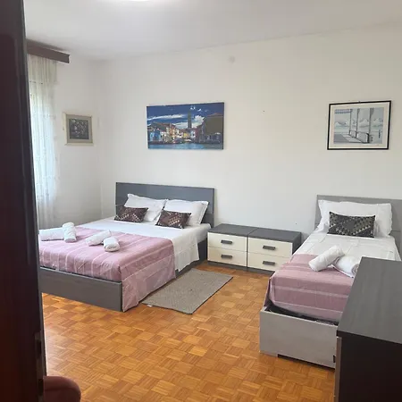 Apartman Abir's 2 Marghera